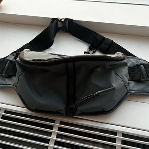 Janji Multipass Sling Bag